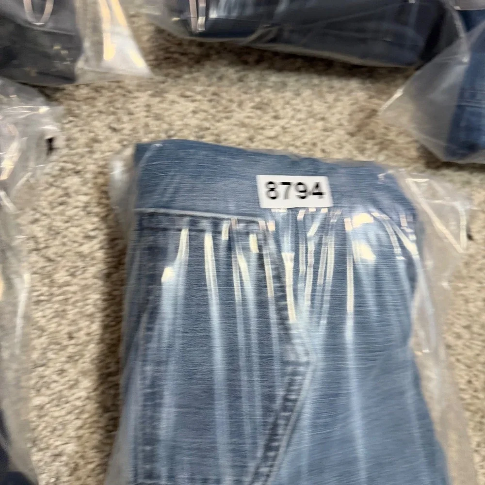 Carhartt Relaxed Fit Light Wash Denim Jeans Mens 38x32 Workwear Blue Pants